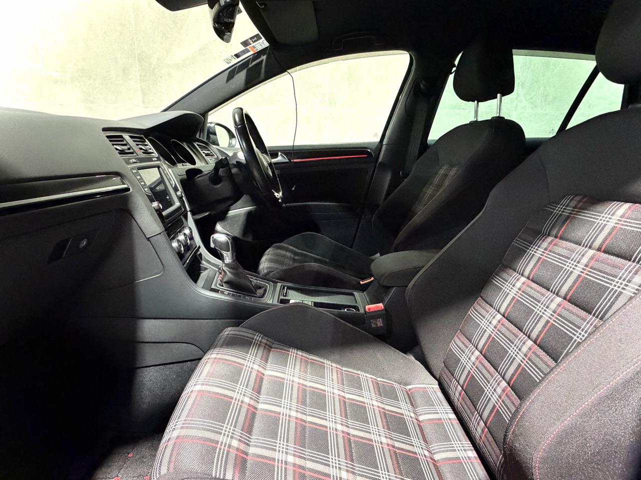 2016 Volkswagen Golf