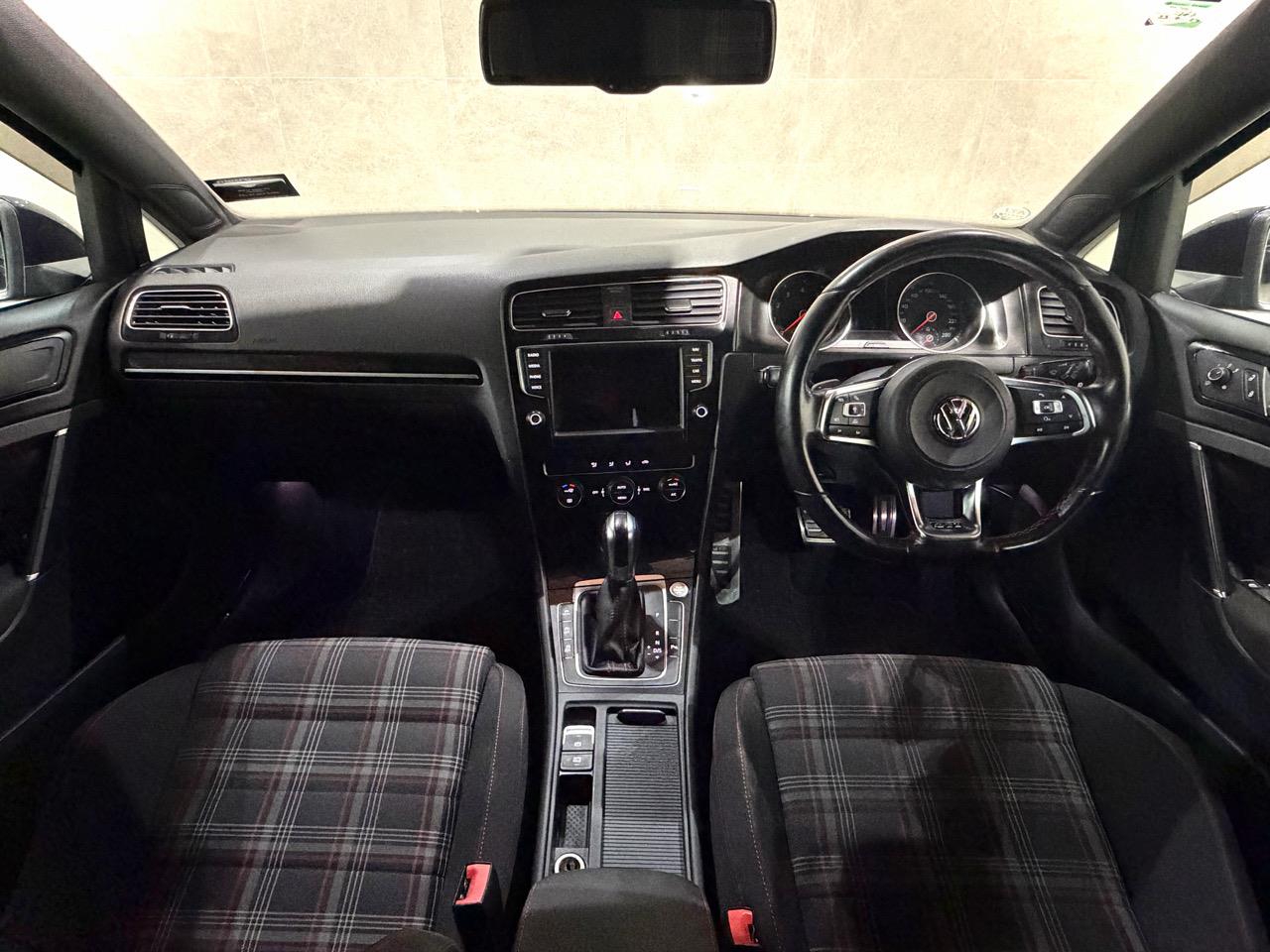 2016 Volkswagen Golf