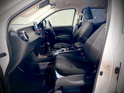 2019 Mercedes-Benz X-Class - Thumbnail